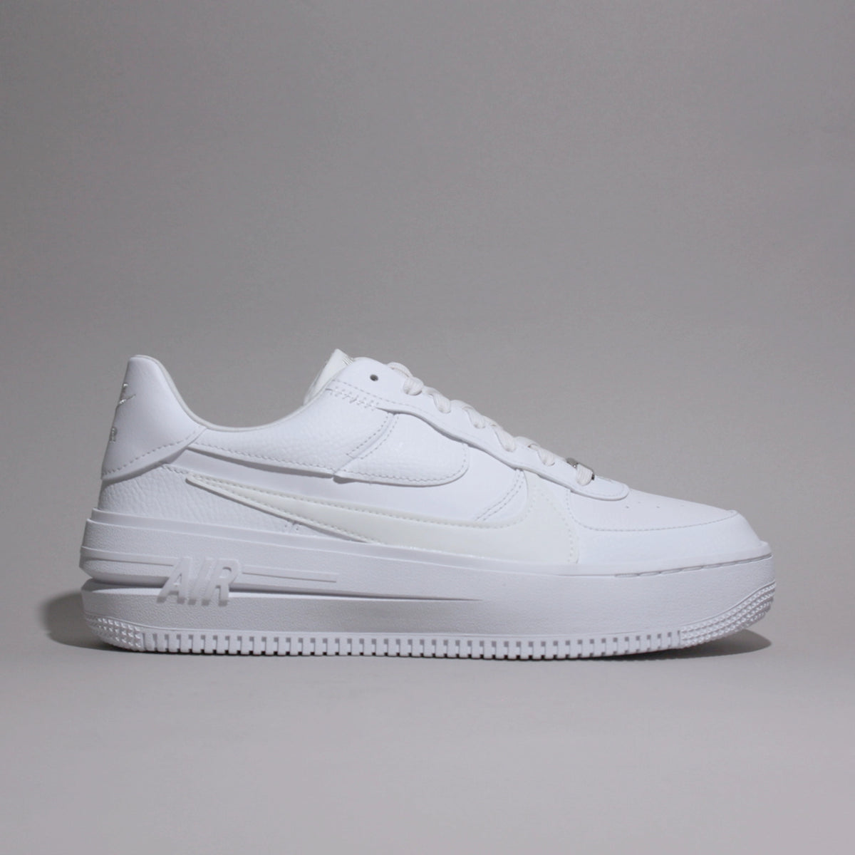 Nike／AIR FORCE 1 (スニーカー) Nike Air Force 1 AF1 Platform Women's Shoes Triple White