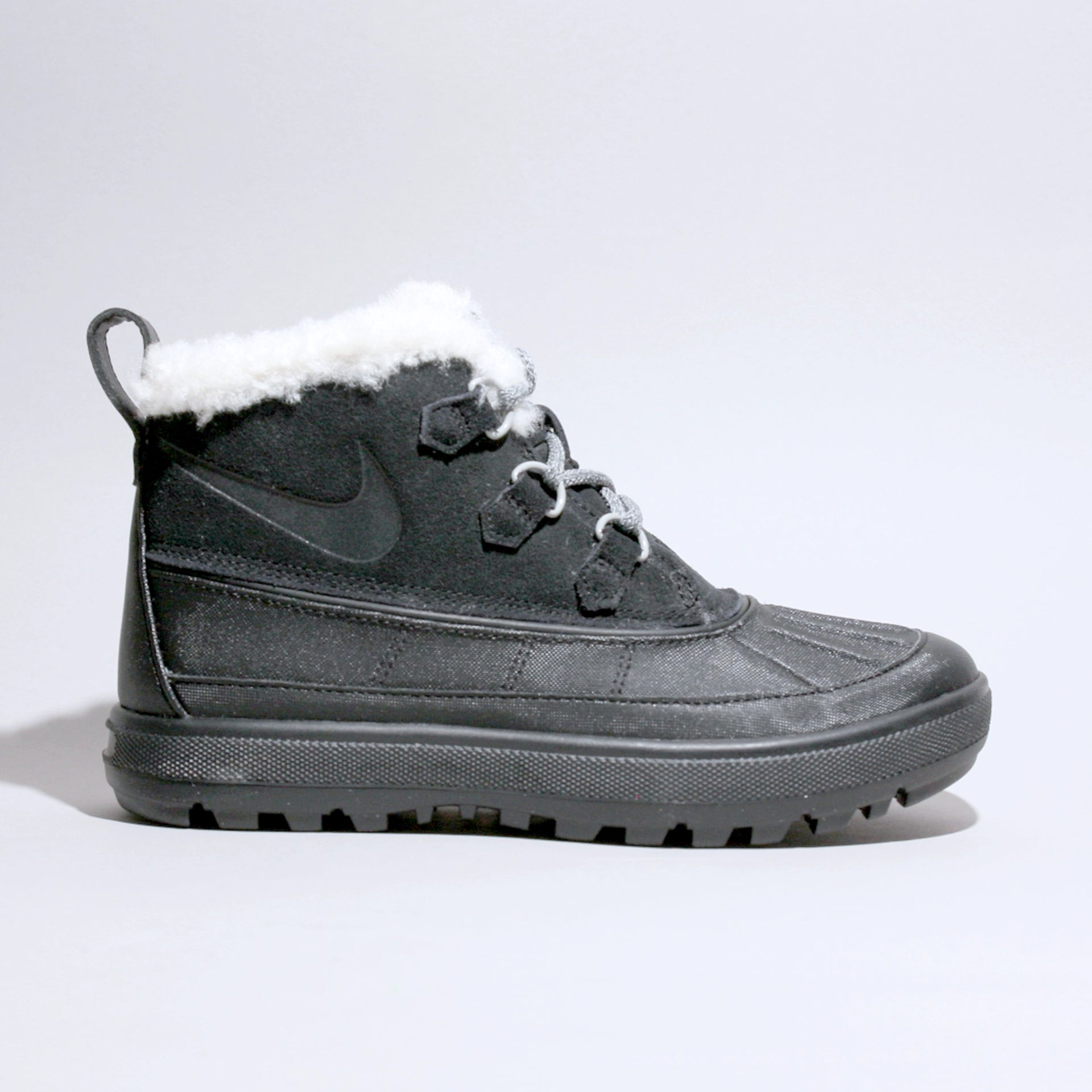 Nike Womens Woodside Chukka 2 Black/Anthracite – Caltone Nike Womens Woodside Chukka 2 Black/Anthracite – Caltone