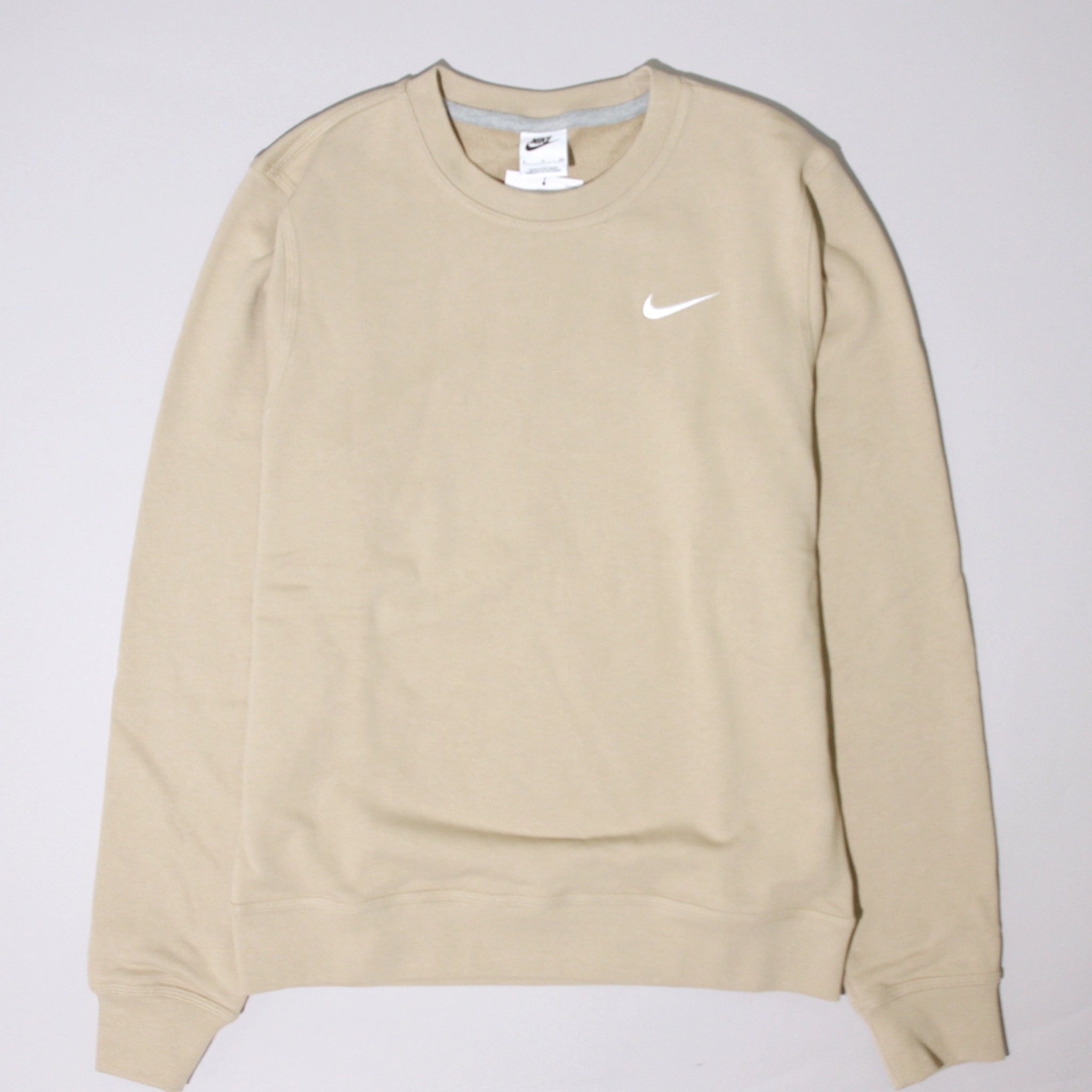 Cream crewneck nike sale