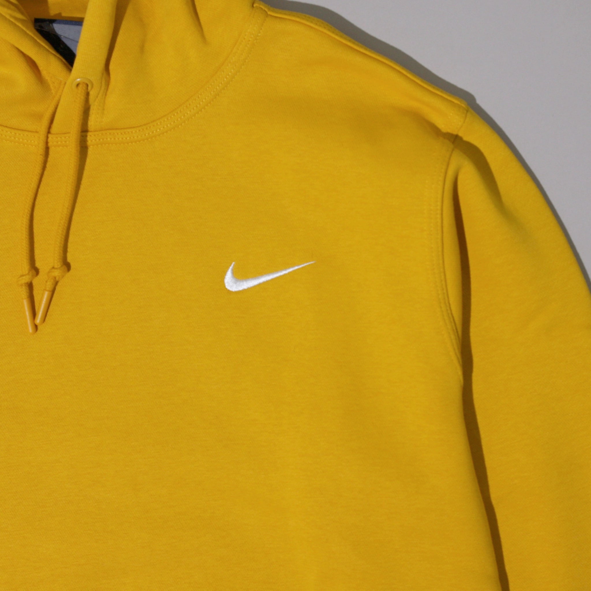 Mustard yellow nike sweatshirt online