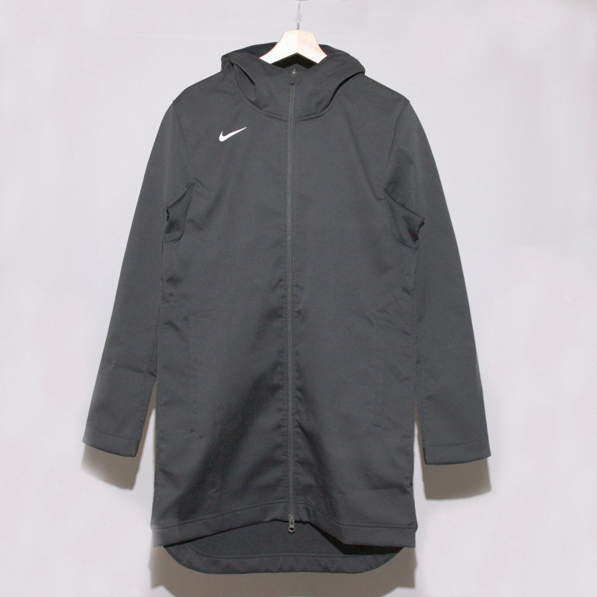 Nike shield basketball jacket hotsell