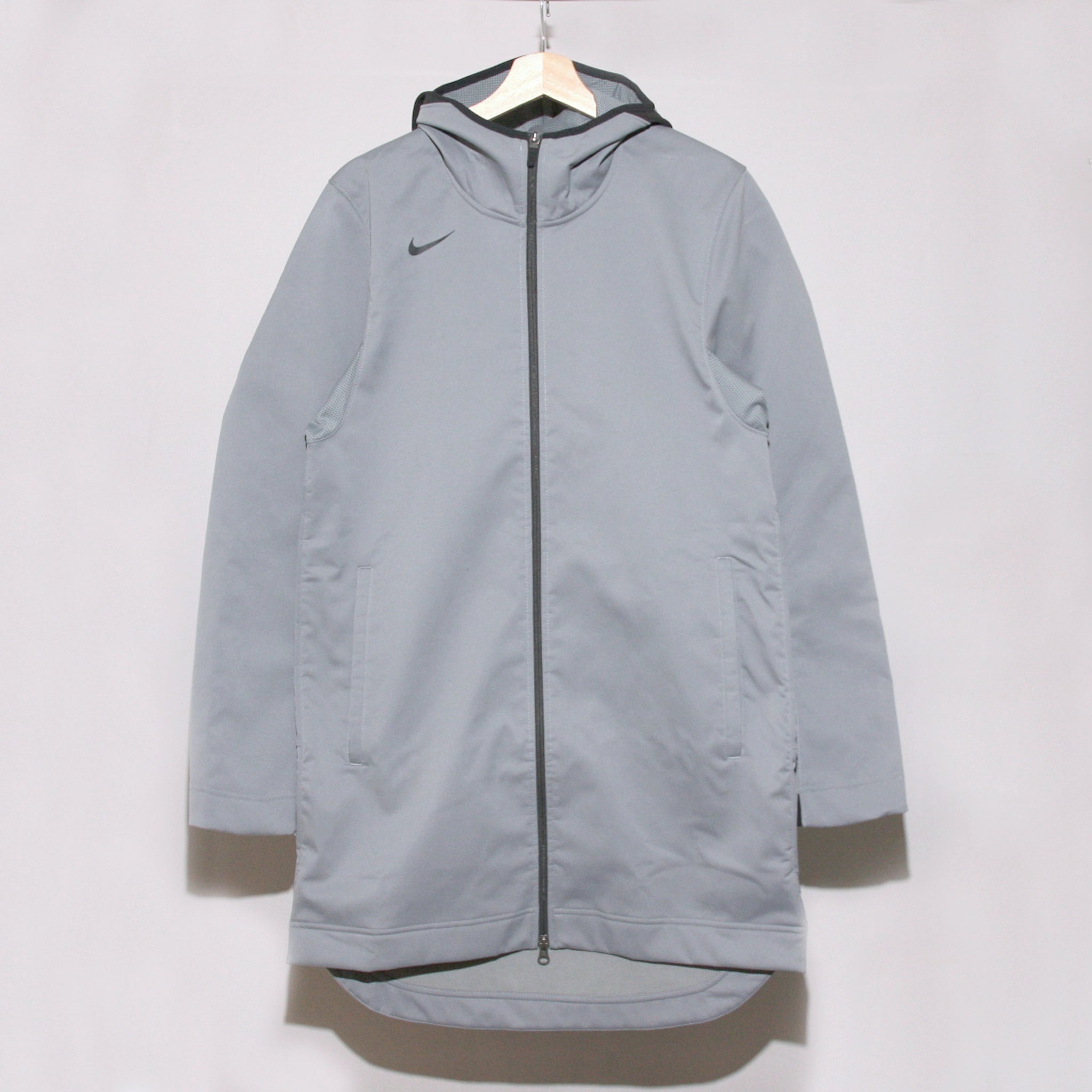 Nike shield basketball jacket hotsell