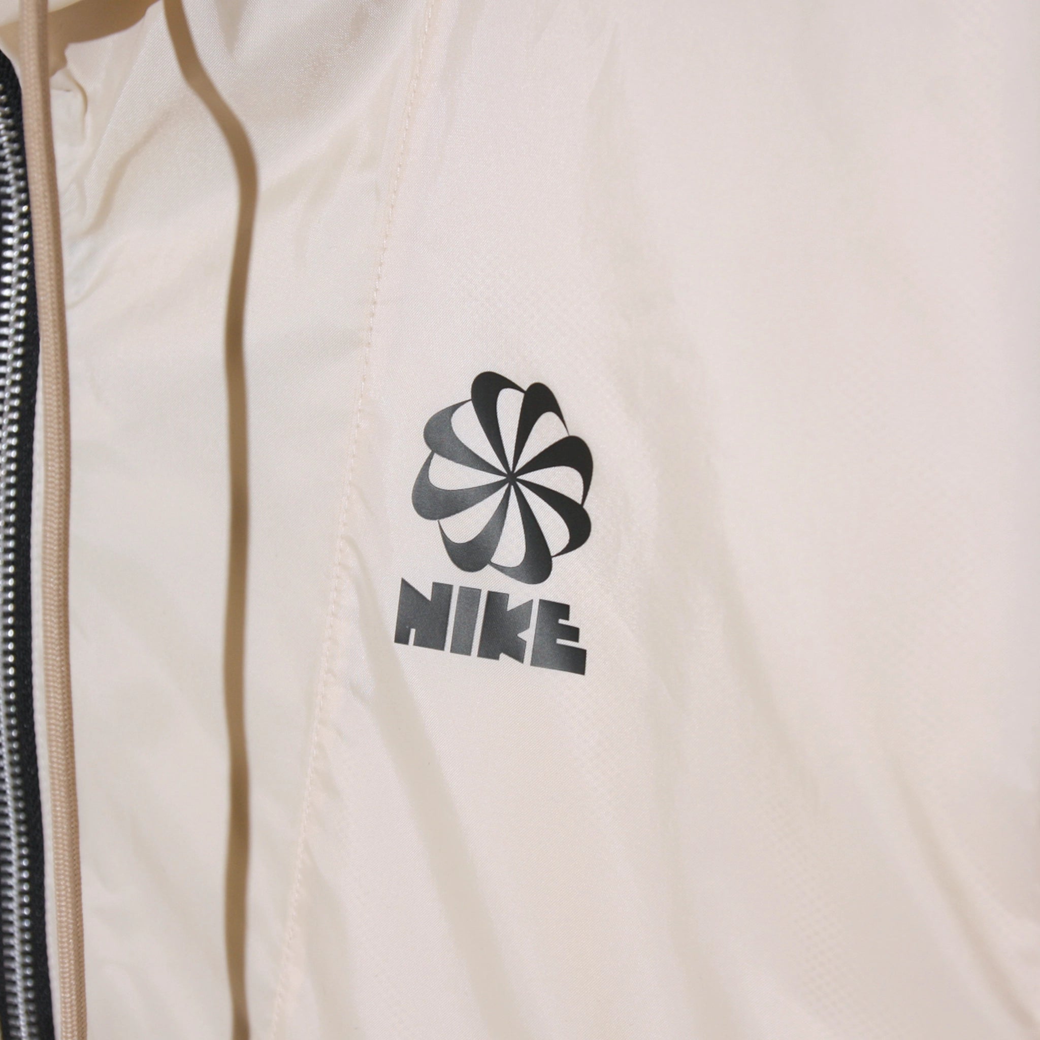 NIKE Women s Sportswear Circa 72 Windrunner 1 2 Zip Hooded Jacket DM5263 219 Coconut Milk Caltone