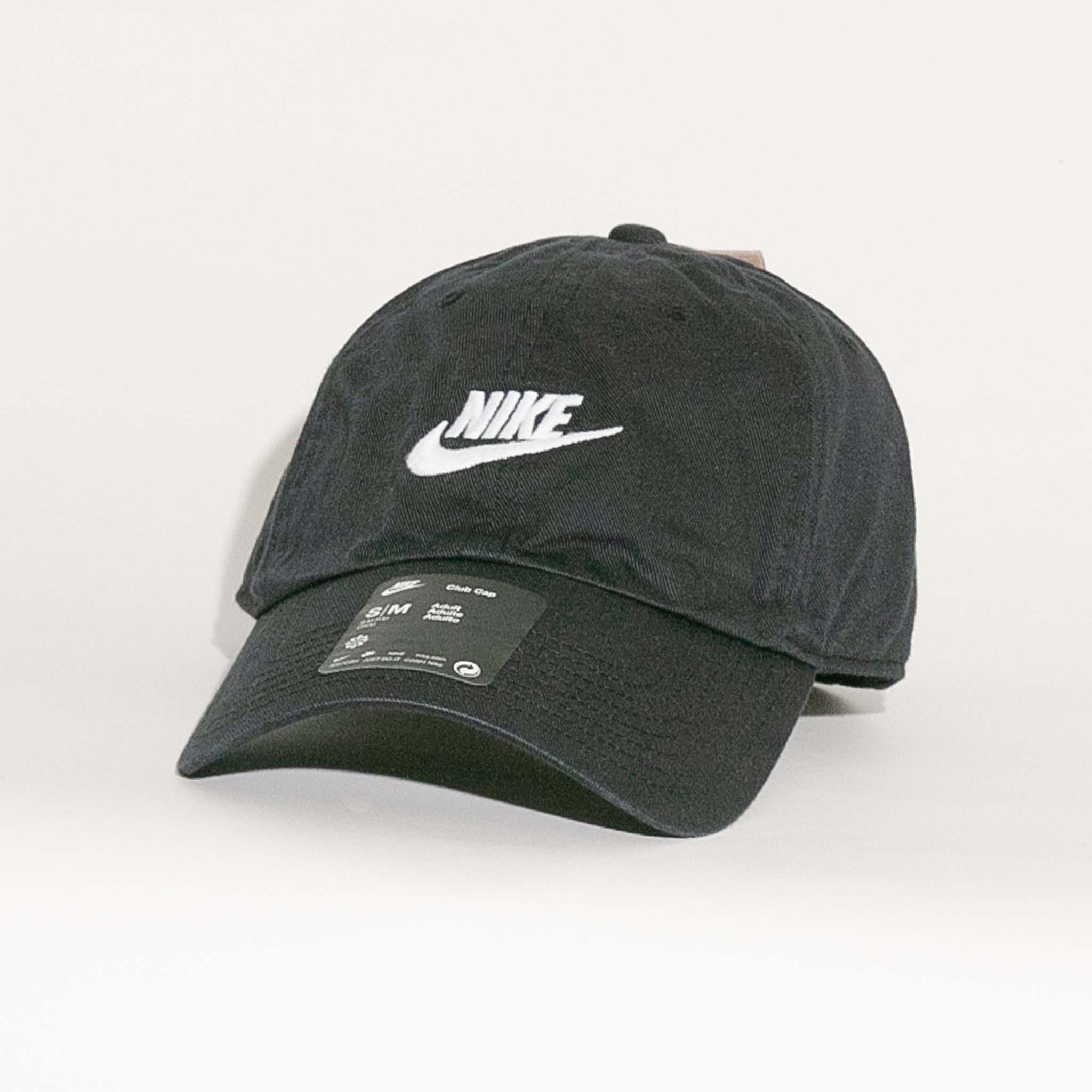 Nike Club Unstructured Futura Wash Cap Black/White – Caltone