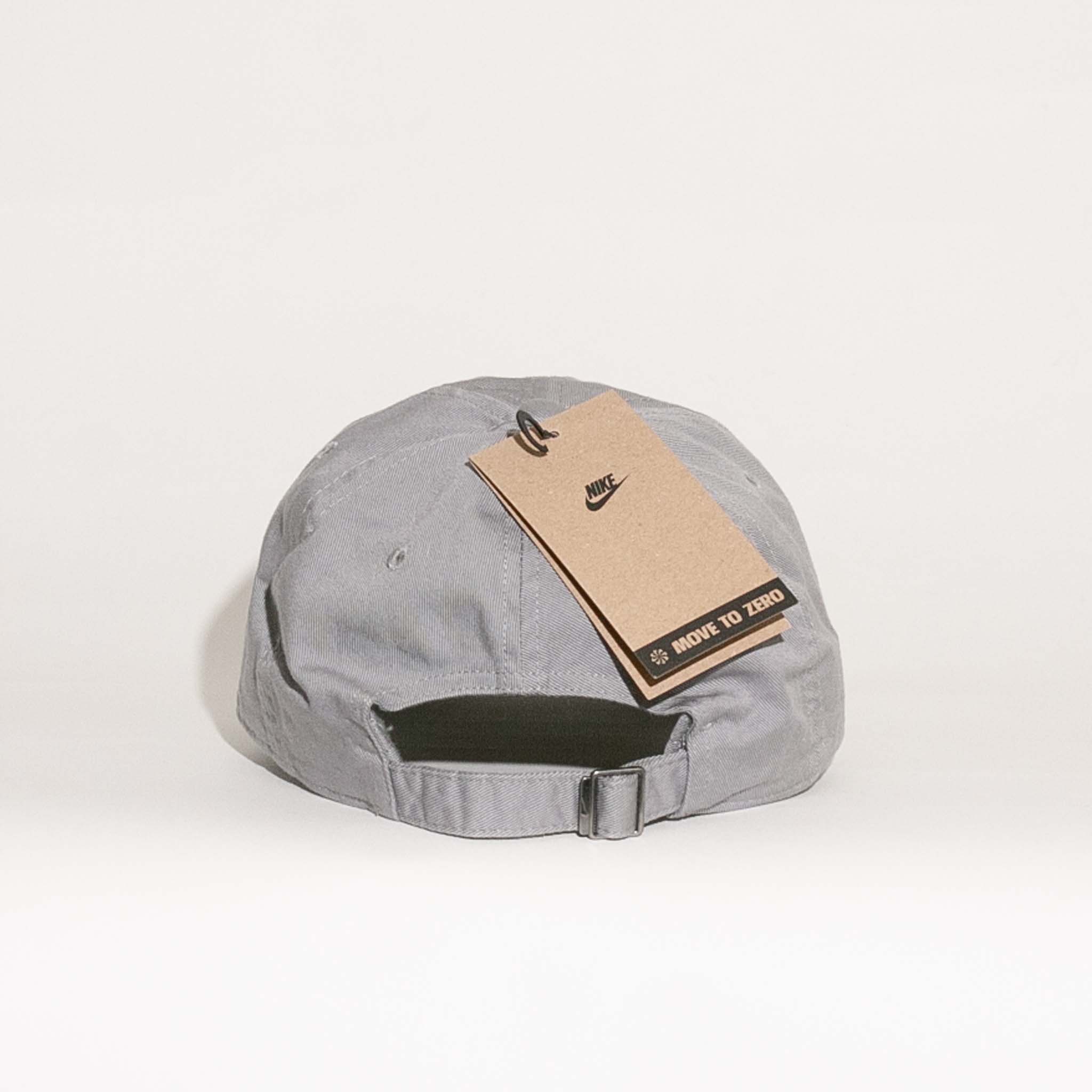 Nike Club Unstructured Futura Wash Cap Particle Grey – Caltone