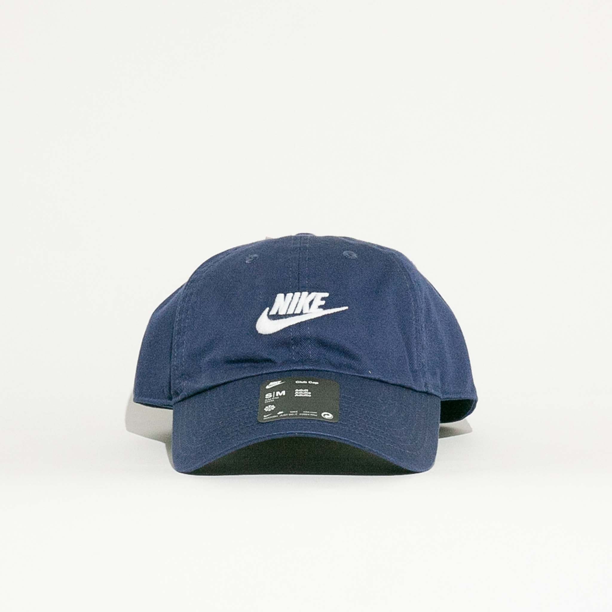 キャップ Club Unstructured Futura Wash Cap Midnight Navy White FB5368 Nike Club Unstructured Futura Wash Cap Midnight Navy – Caltone