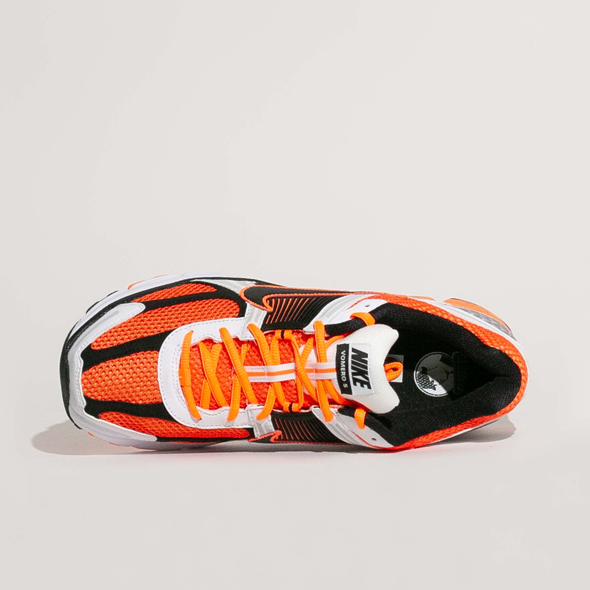 ★NIKE★ Zoom Vomero 5 M Total Orange Black White llic P Nike Zoom Vomero 5 