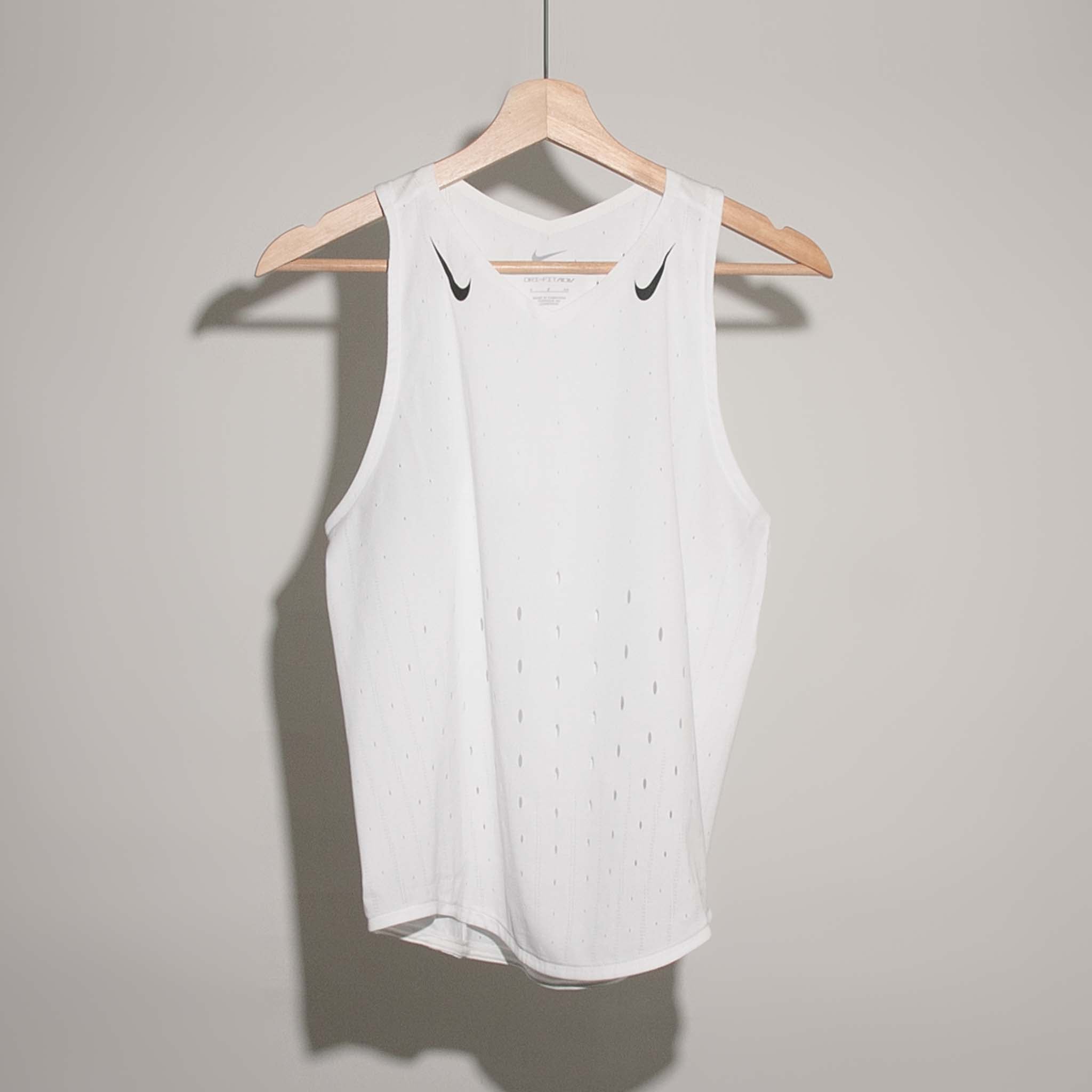 Nike Aeroswift タンクトップ XLホワイト XL】新品 NIKE ナイキ エアロスイフト シングレット タンク