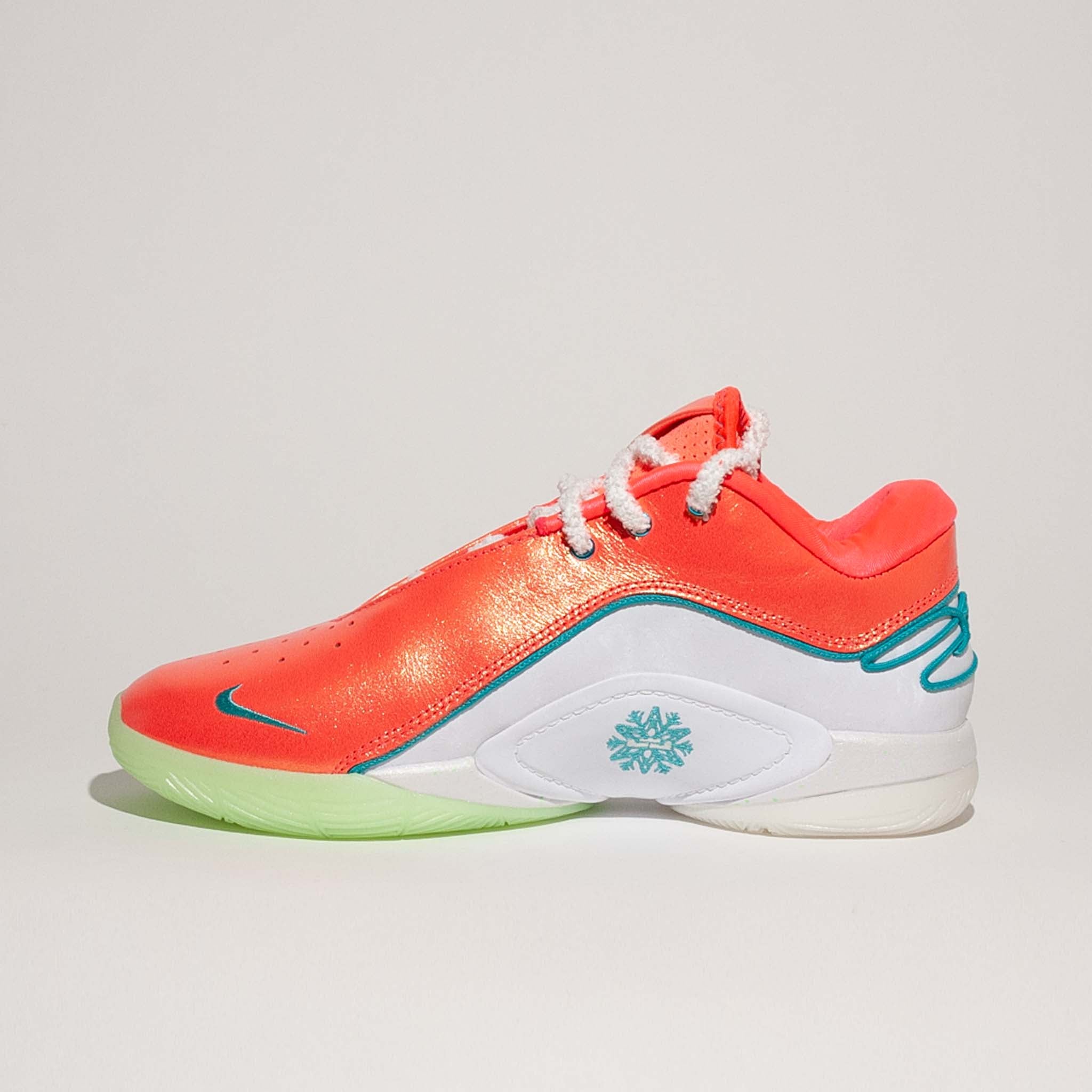 Nike Men's Lebron 22 Christmas Pack Limelight – Caltone