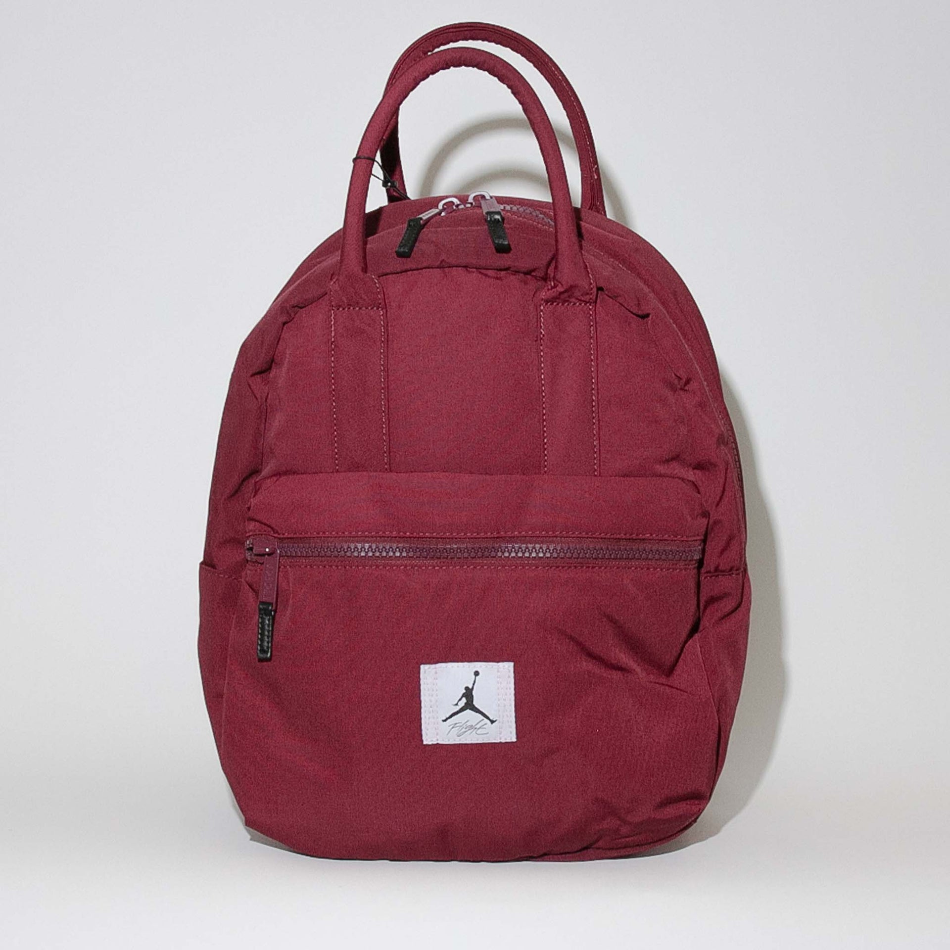air jordan backpack laptop Nike Michael Jumpman Bookbag, BLACK/SILVER STORAGE : Electronics this stylish backpack features a sleek design complemented by the iconic Air Jordan branding Jordan Backpack Black One Size