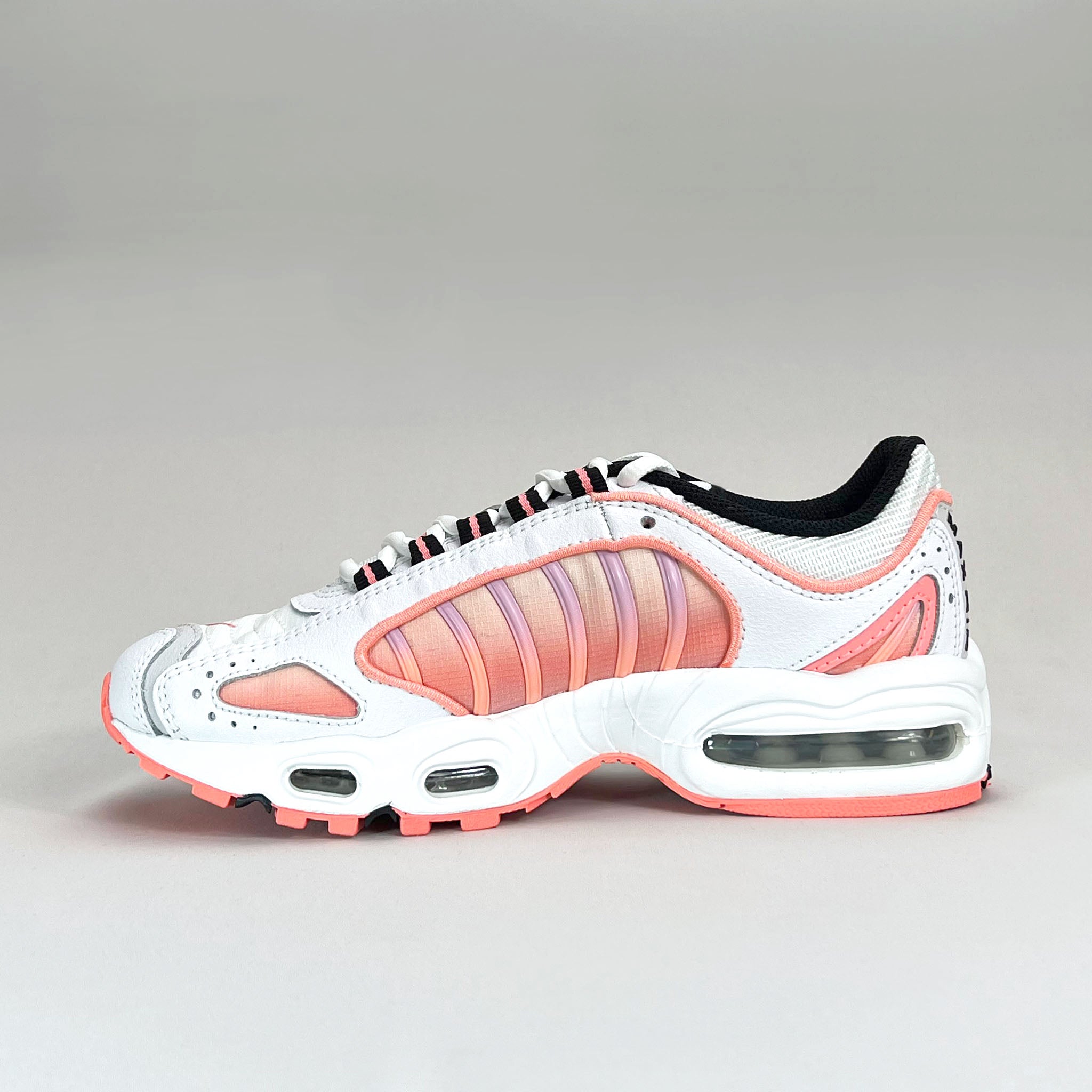 nike women's air max tailwind 4